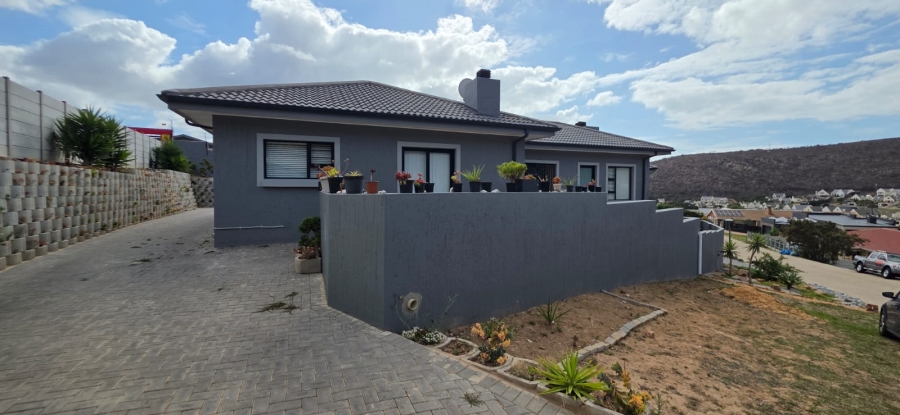 3 Bedroom Property for Sale in Island View Western Cape
